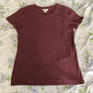 Maroon short sleeve tee